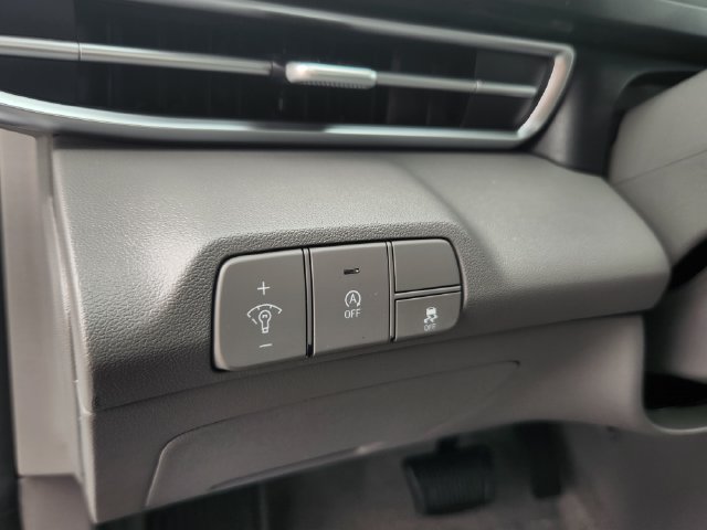 Certified 2025 Hyundai Elantra SE FWD image 21
