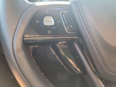 Certified 2025 Lincoln Aviator 2WD w/ Jet Appearance Package image 28