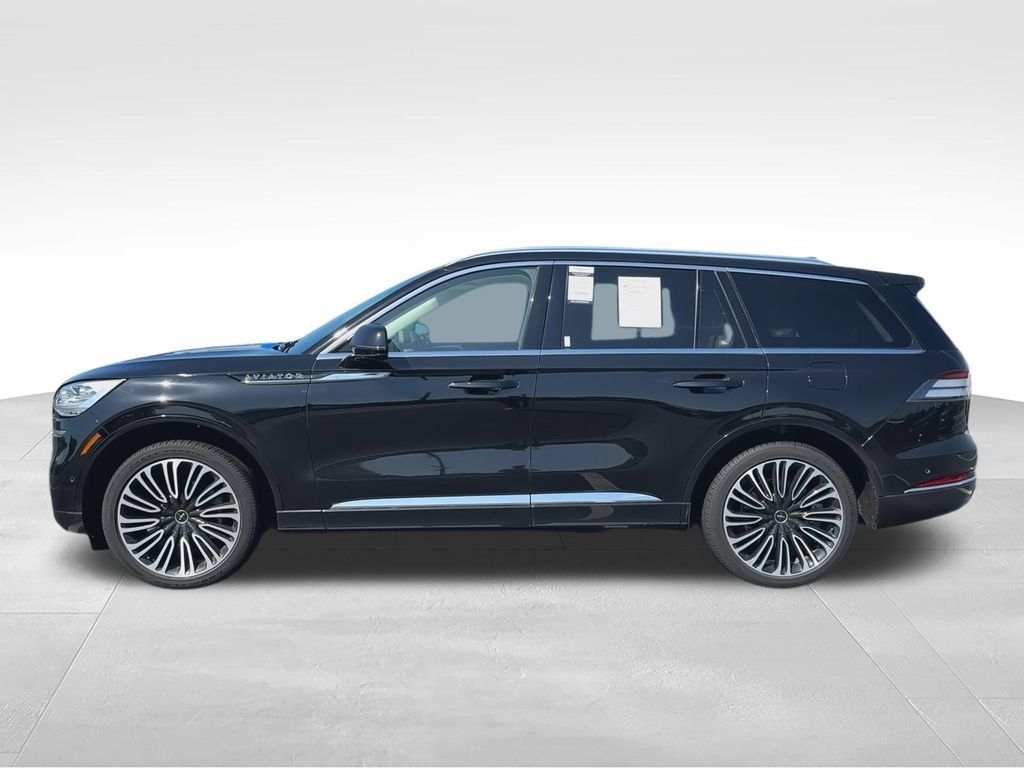Used 2024 Lincoln Aviator Black Label AWD/4WD image 5
