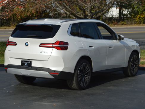 Used 2026 BMW X3 xDrive30 w/ Convenience Package image 11