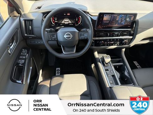 New 2026 Nissan Pathfinder SL FWD image 22