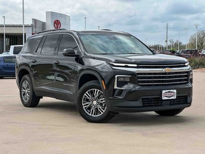 Certified 2025 Chevrolet Traverse LT w/ Driver Confidence Package