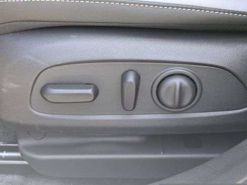 Used 2024 Buick Envista Preferred w/ Convenience I Package FWD image 21