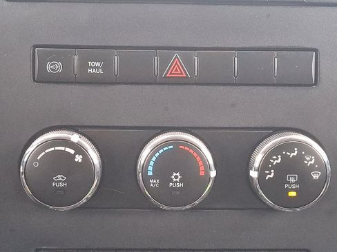 Used 2012 RAM 5500 4x4 Regular Cab w/ PWR & Remote Entry Group image 16