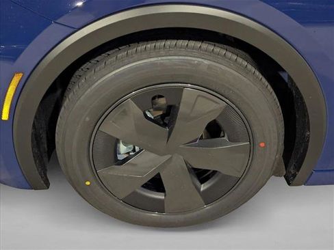 New 2026 Toyota Prius Plug-In Hybrid image 9