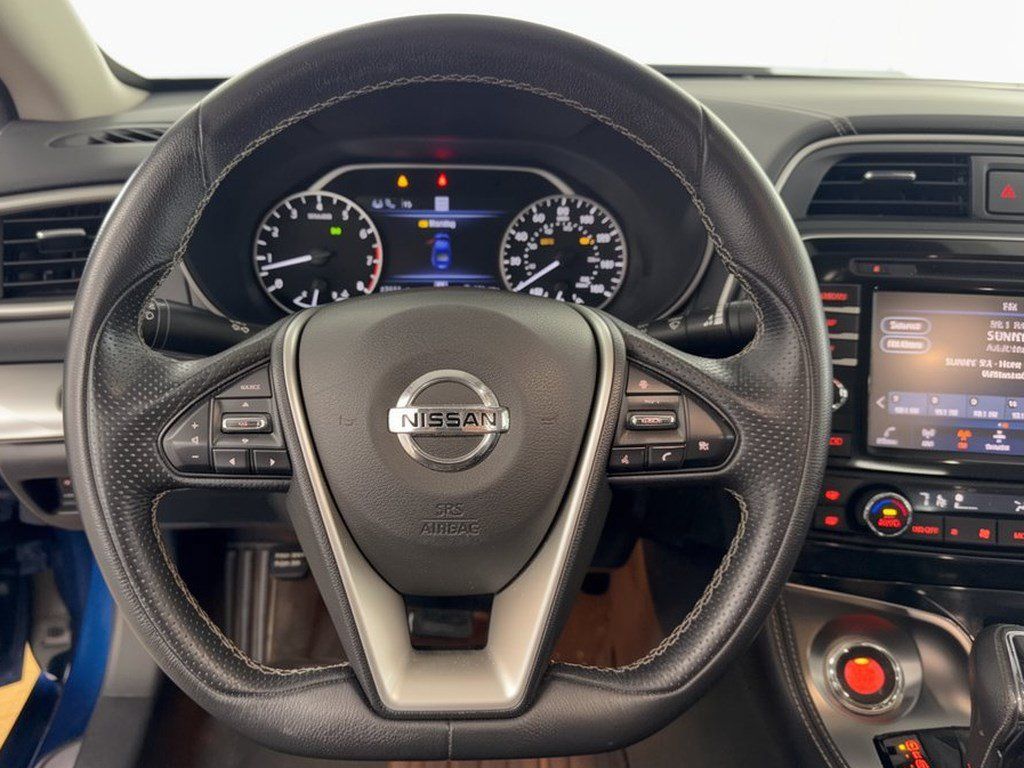 Used 2022 Nissan Maxima SV w/ Floor Mat Group FWD image 10