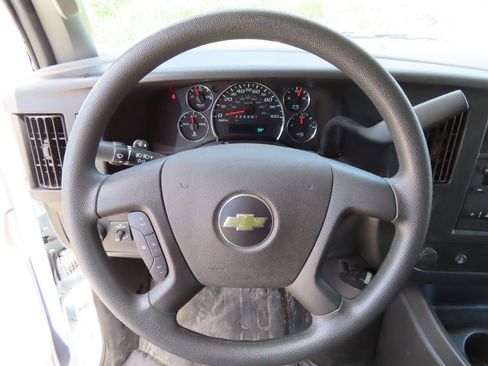Used 2025 Chevrolet Express 3500 w/ Power Convenience Package RWD image 14