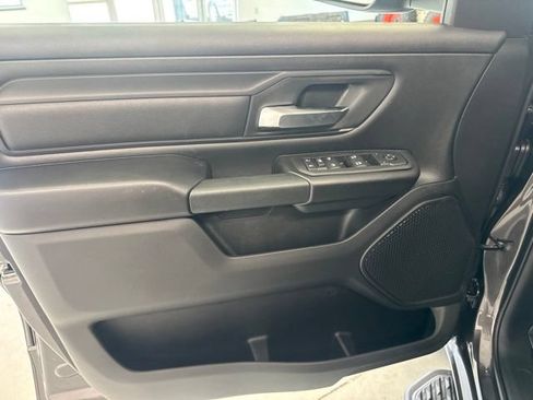 New 2026 RAM 1500 Express AWD/4WD image 14