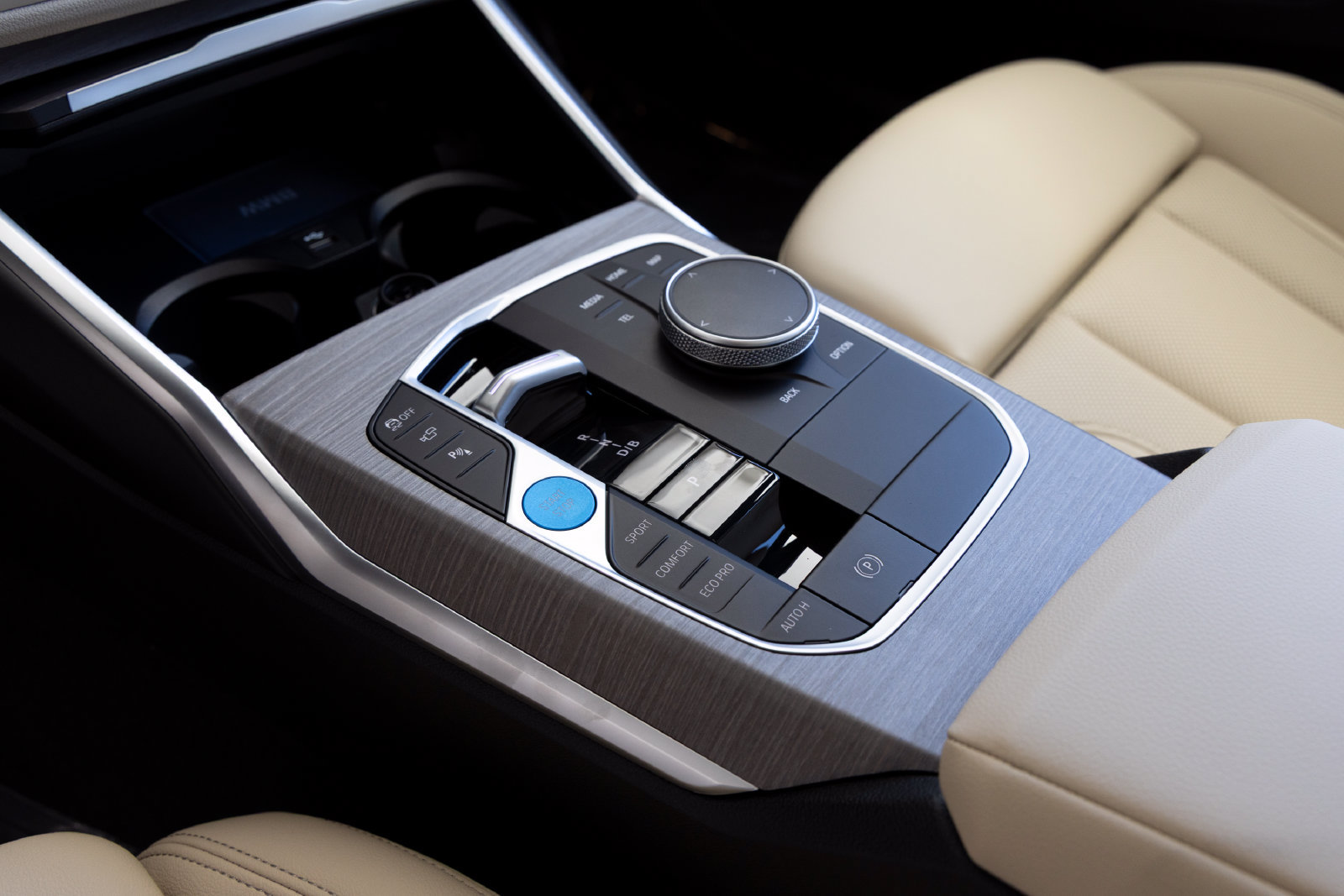 New 2026 BMW i4 eDrive40 w/ Premium Package RWD image 17