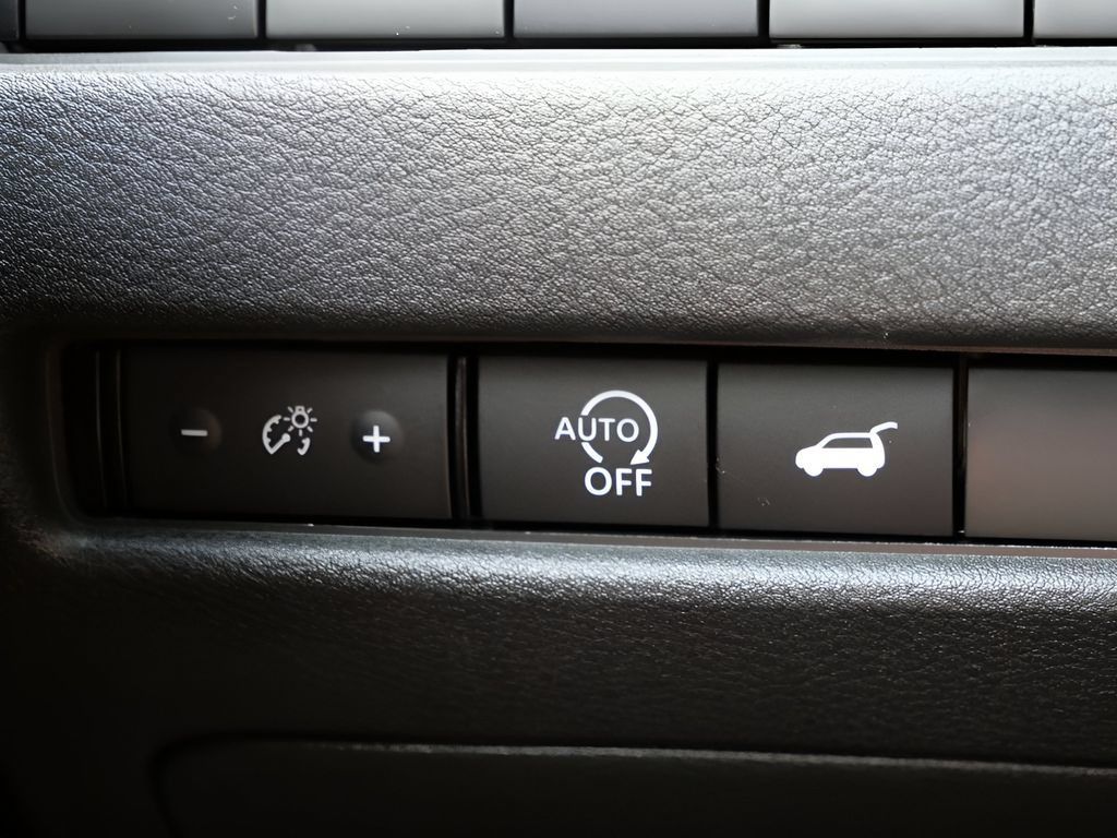 Used 2023 Nissan Rogue SL w/ SL Premium Package AWD/4WD image 18