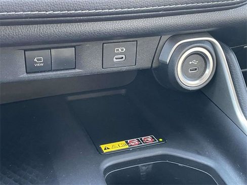 Used 2024 Toyota Grand Highlander Limited image 31