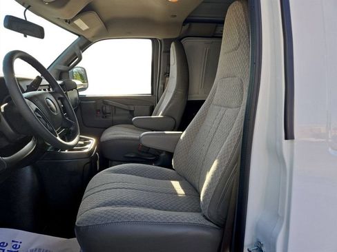 New 2026 GMC Savana 3500 w/ Driver Convenience Package RWD image 14