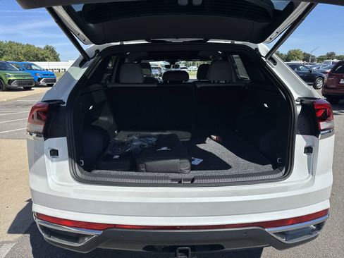 New 2026 Volkswagen Atlas Cross Sport SEL image 25