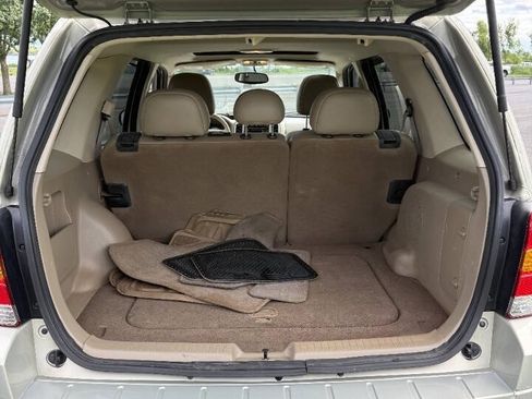 Used 2005 Ford Escape Limited AWD/4WD image 12
