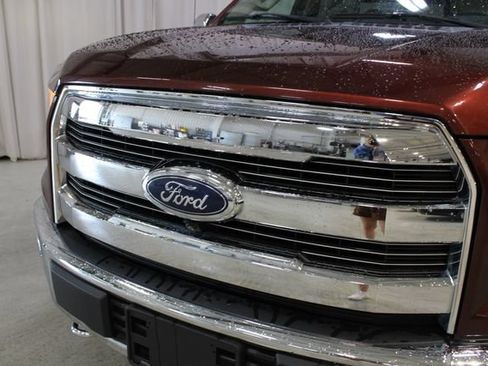 Used 2015 Ford F150 Lariat w/ Equipment Group 502A Luxury AWD/4WD image 32