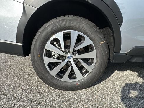 New 2025 Subaru Outback Premium w/ Popular Package #1A image 9