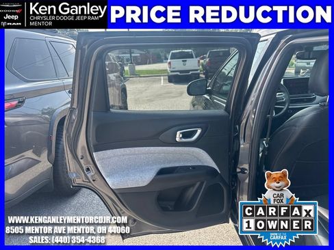 Used 2023 Jeep Compass Latitude w/ Convenience Group AWD/4WD image 20