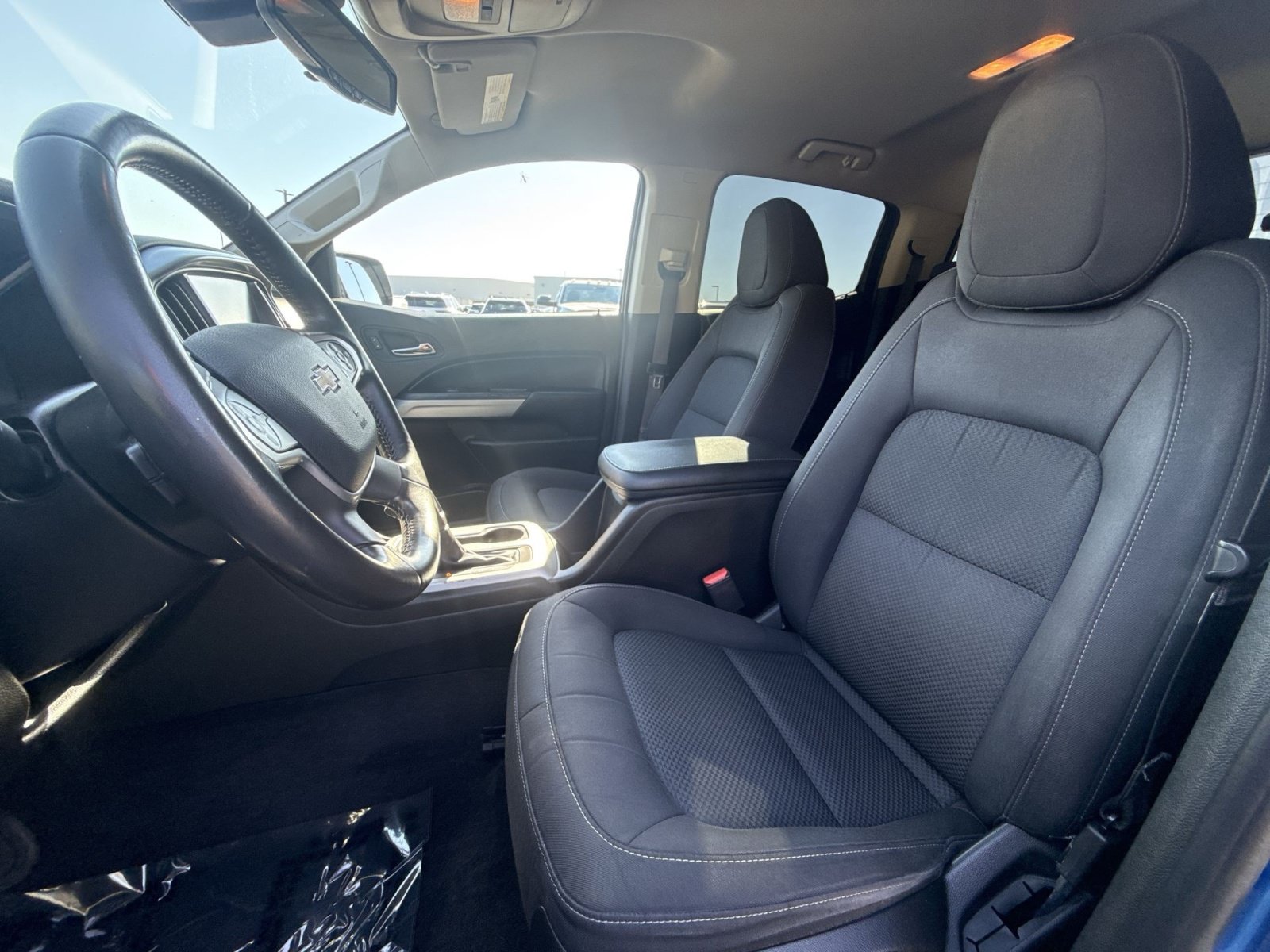 Used 2018 Chevrolet Colorado LT w/ LT Convenience Package RWD image 14