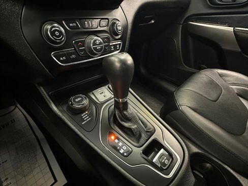 Used 2021 Jeep Cherokee Latitude Lux w/ Sun & Sound Group image 49