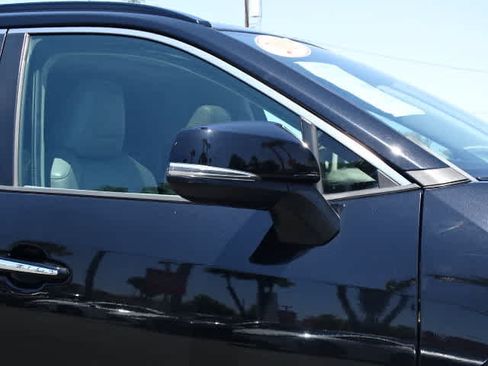 Used 2019 Toyota RAV4 Limited w/ Carpet Mat Package FWD image 7