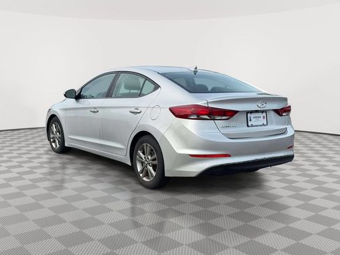 Used 2018 Hyundai Elantra Value Edition FWD image 5