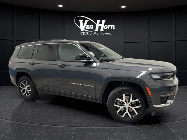 Used 2024 Jeep Grand Cherokee L Limited AWD/4WD image 1