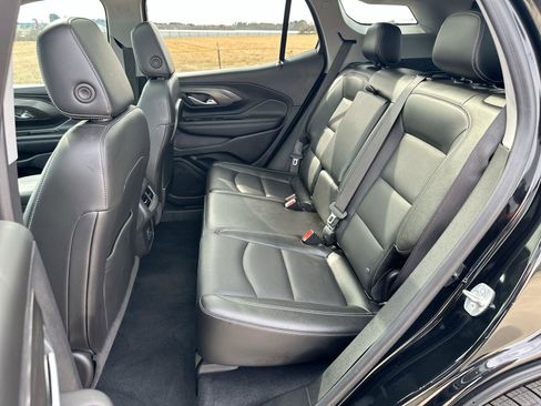 Used 2022 GMC Terrain SLT w/ Infotainment Package II image 23