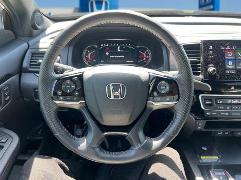 Used 2024 Honda Passport Black Edition image 17