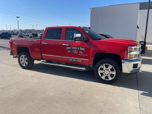 Used 2019 Chevrolet Silverado 2500 LTZ w/ Duramax Plus Package image 3
