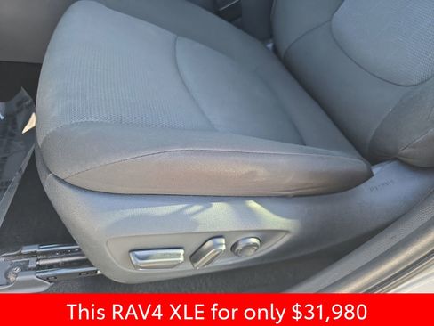 Used 2025 Toyota RAV4 XLE w/ Convenience Package image 34