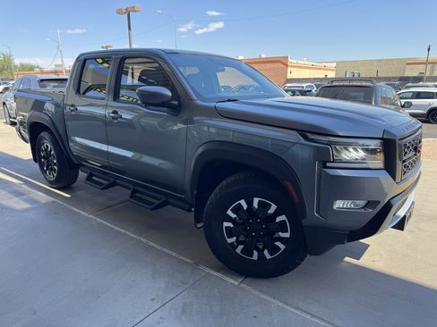 Used 2022 Nissan Frontier Pro-X image 6