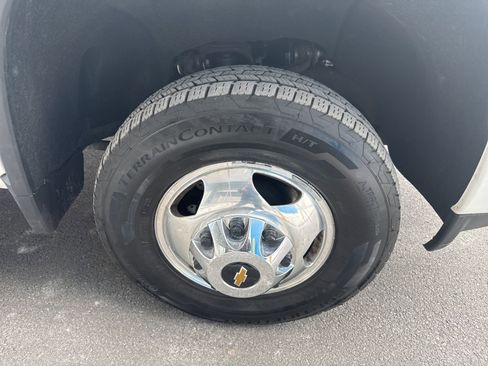 Used 2022 Chevrolet Silverado 3500 High Country w/ Safety Package II image 10