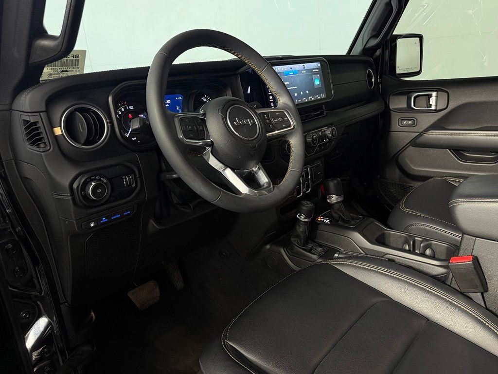 Used 2024 Jeep Wrangler Unlimited Sahara w/ Safety Group AWD/4WD image 14