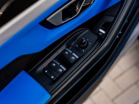 Used 2020 Lamborghini Urus image 54