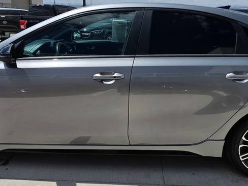 Used 2023 Kia Forte GT w/ GT2 Package FWD image 6