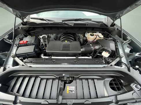 Used 2024 GMC Sierra 1500 AT4 w/ Technology Package image 18