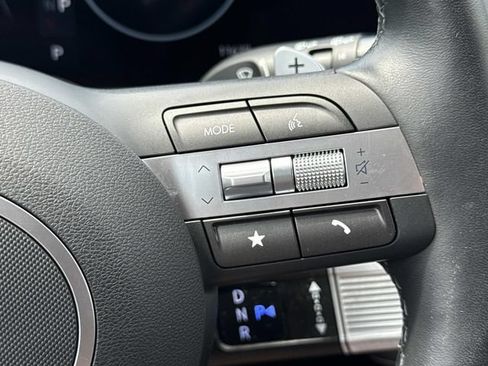 Used 2024 Hyundai Kona Limited AWD/4WD image 23