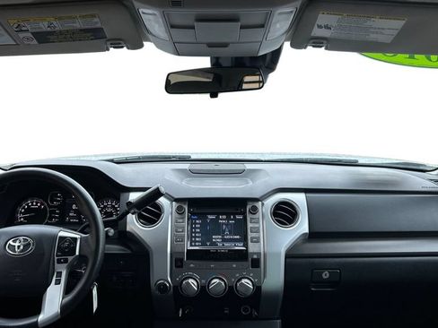 Used 2018 Toyota Tundra SR5 AWD/4WD image 25