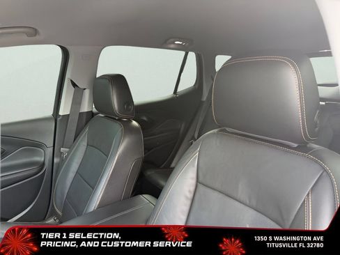 Certified 2021 GMC Terrain SLT w/ Elevation Edition FWD image 30