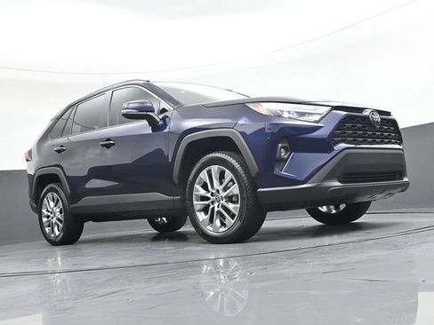 Used 2024 Toyota RAV4 XLE Premium FWD image 31