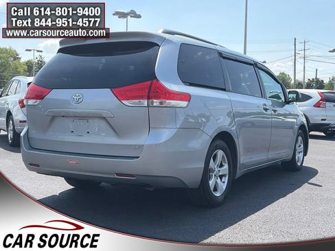 Used 2011 Toyota Sienna LE w/ Towing Pkg FWD image 5