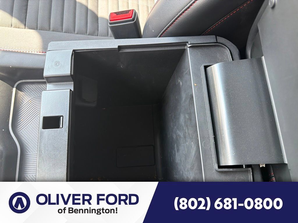 Used 2026 Ford Explorer ST-Line w/ ST-Line Street Pack AWD/4WD image 35