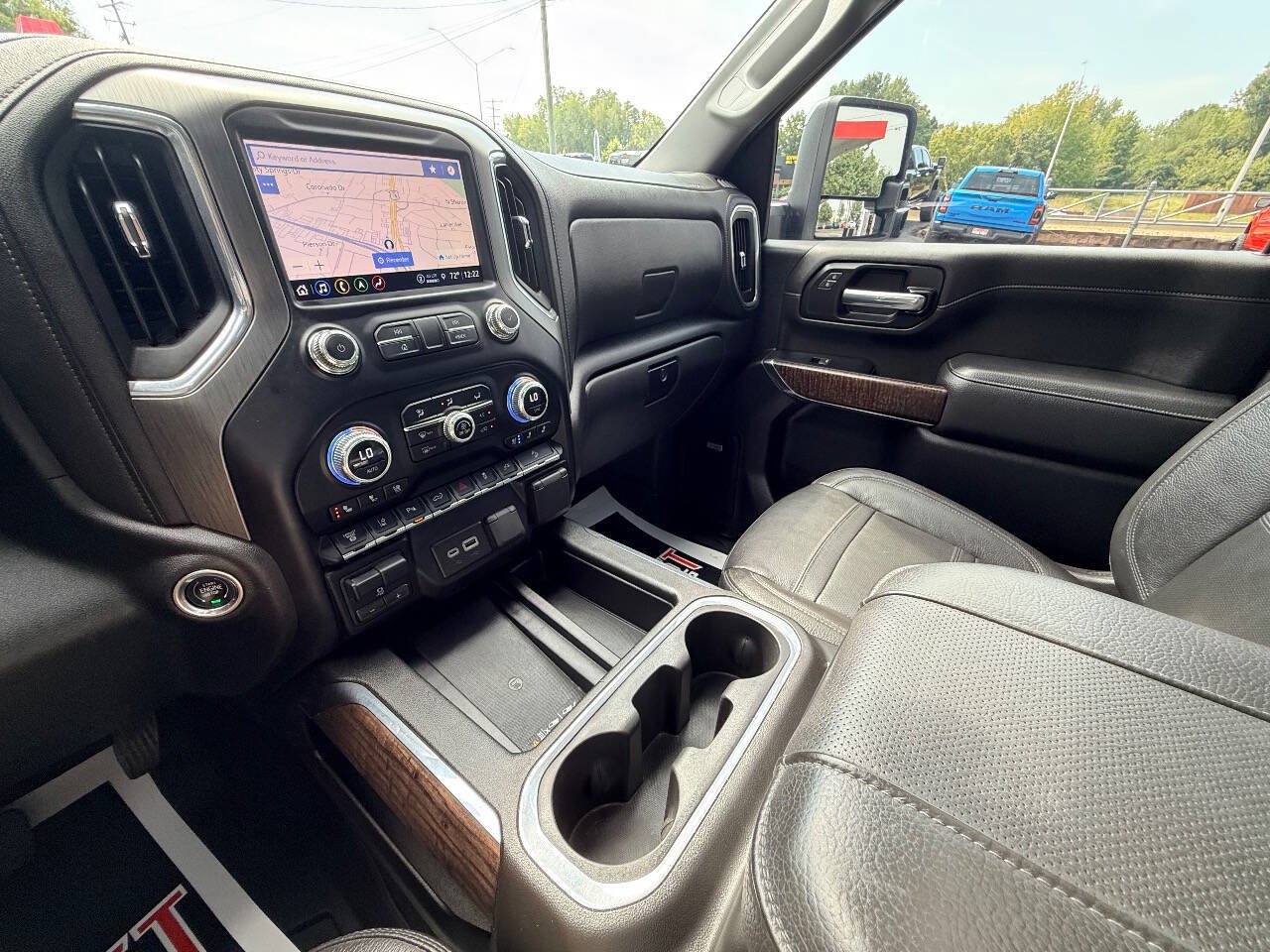 Used 2023 GMC Sierra 2500 Denali w/ Denali Ultimate Package AWD/4WD image 31