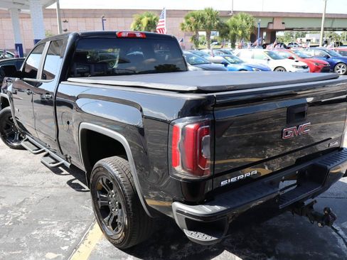 Used 2018 GMC Sierra 1500 SLT w/ All Terrain X Package AWD/4WD image 5