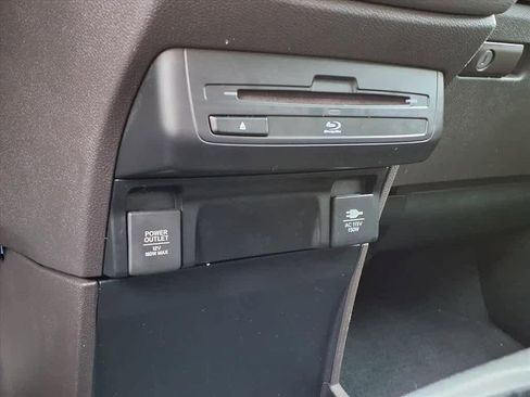 Used 2020 Honda Odyssey Touring image 23