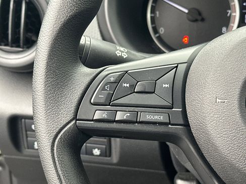 Used 2024 Nissan Kicks S image 24