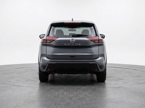 Used 2025 Nissan Rogue SV image 7