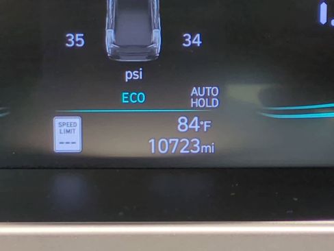 Used 2026 Hyundai Elantra Hybrid FWD image 24