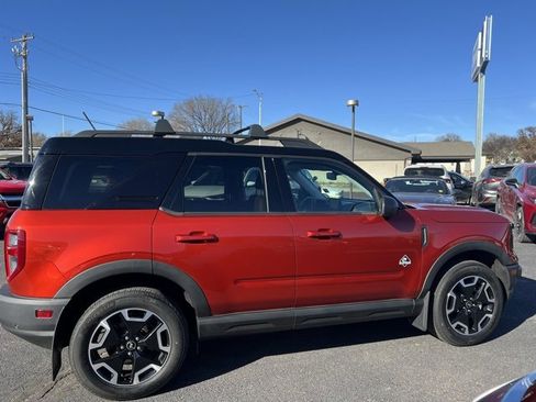 Used 2022 Ford Bronco Sport Outer Banks w/ Tech Package image 3