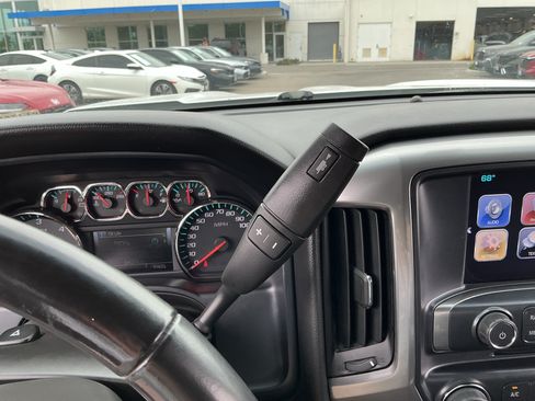 Used 2017 Chevrolet Silverado 1500 LT w/ All Star Edition RWD image 33